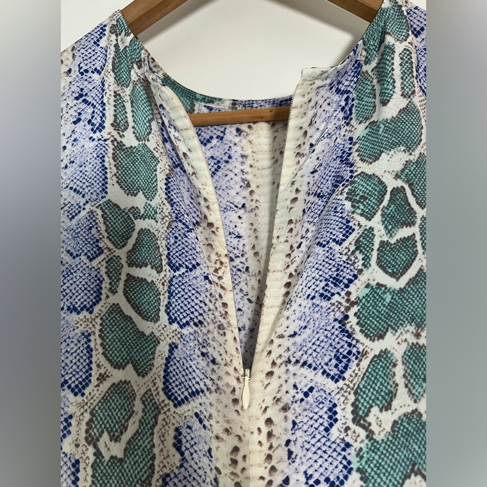 Equipment Femme 100% Silk Blouse Snakeskin Animal Print Green Blue Tan Ivory Med - Picture 9 of 10